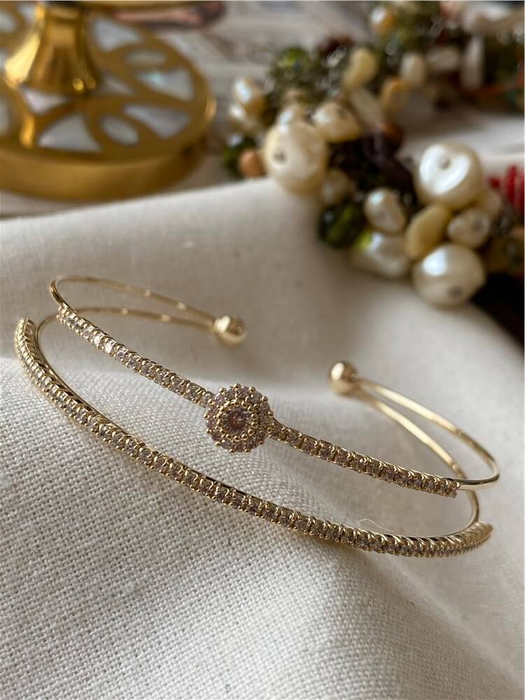 Taşlı Çiçek Detaylı Çift Sıra Suyolu Açık Kelepçe