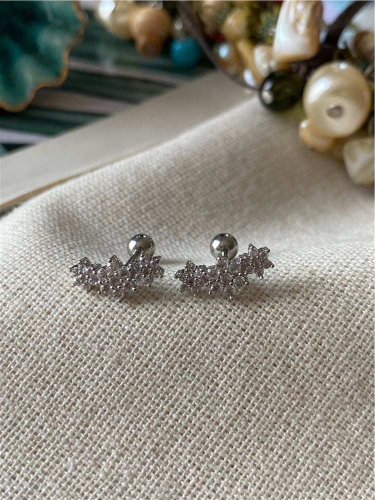Taşlı Çiçekler Piercing