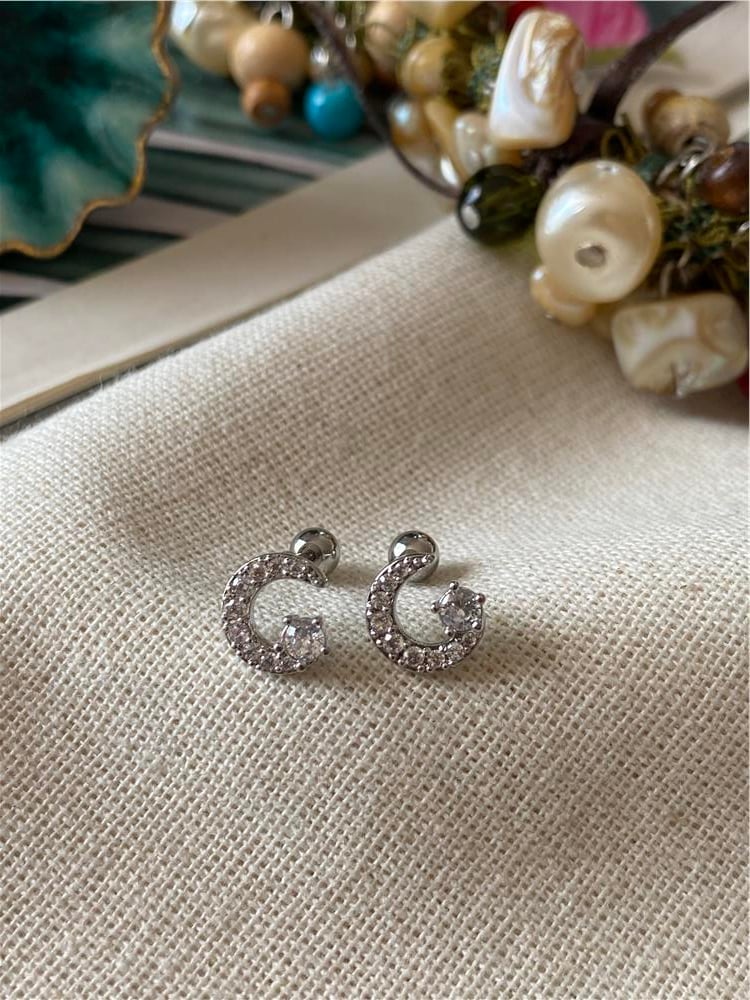 Taşlı Hilal Piercing