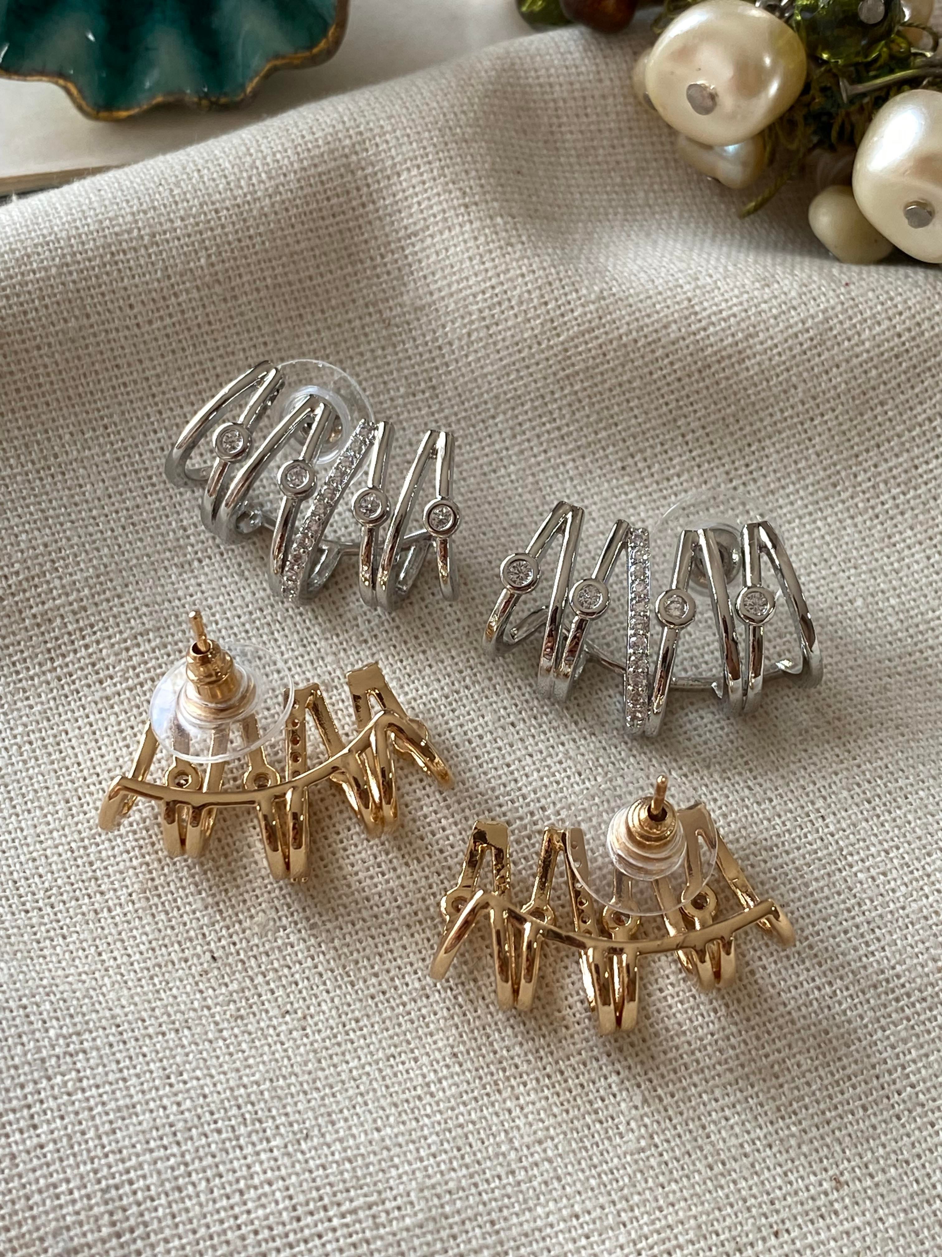 Taşlı Kaburga Küpe