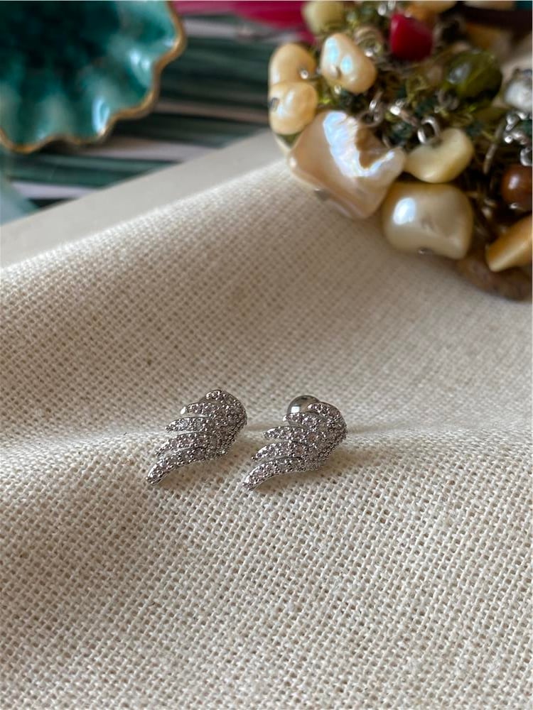 Taşlı Kanat Piercing