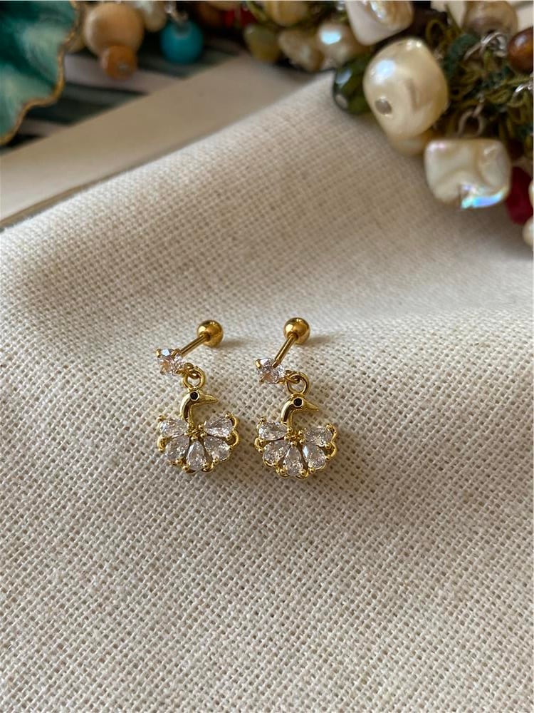 Taşlı Kuğu Piercing