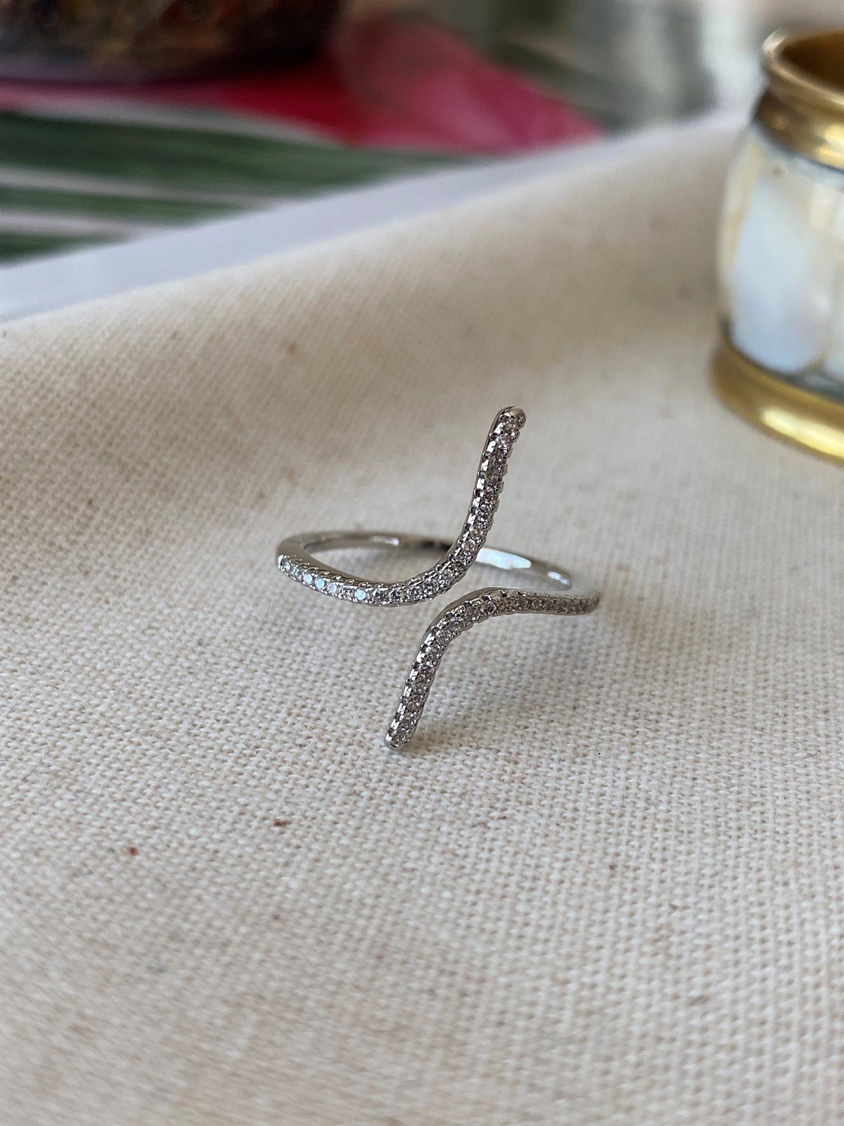 Taşlı Minimal Yüzük silver