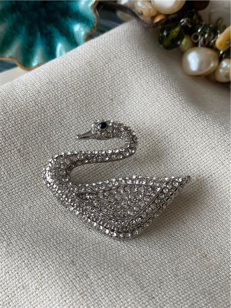 Taşlı Silver Kuğu Broş