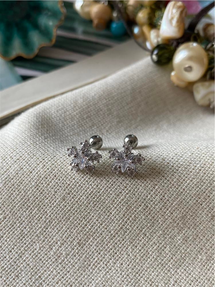 Taşlı Yıldız Piercing