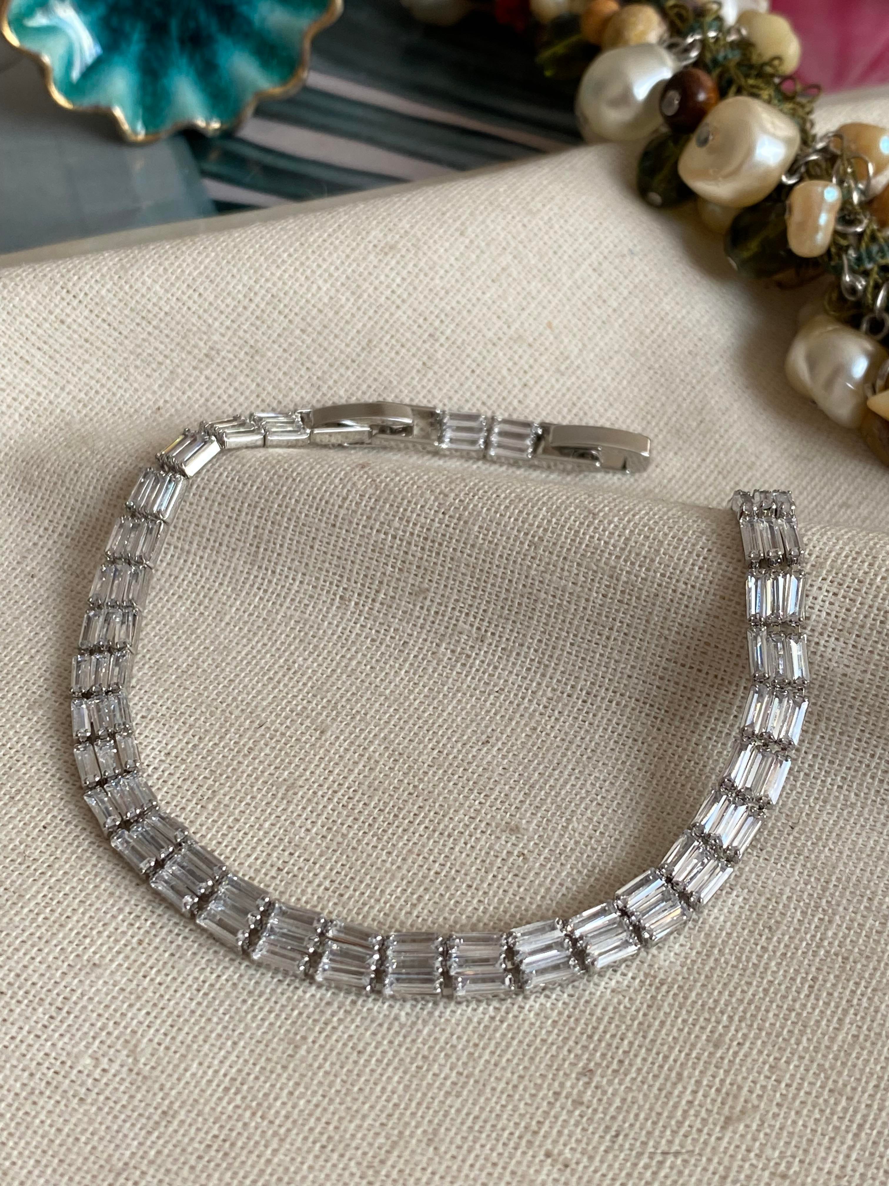 Üç Sıra Kesme Taş Silver Suyolu Bileklik