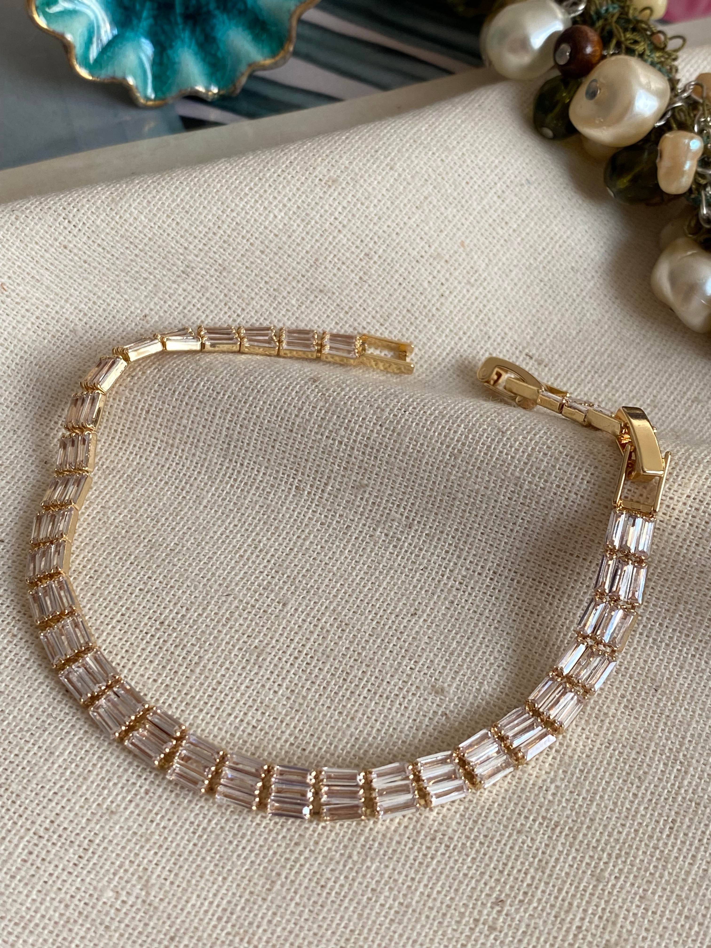 Üç Sıra Kesme Taş Suyolu Bileklik