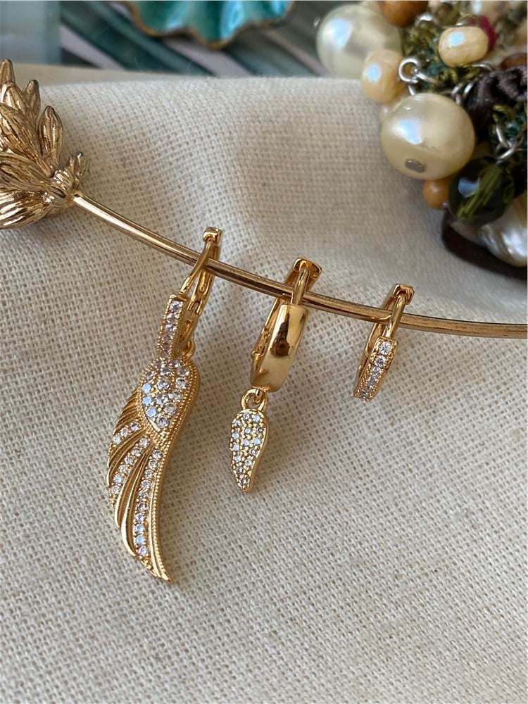 Üçlü Adıvar Küpe