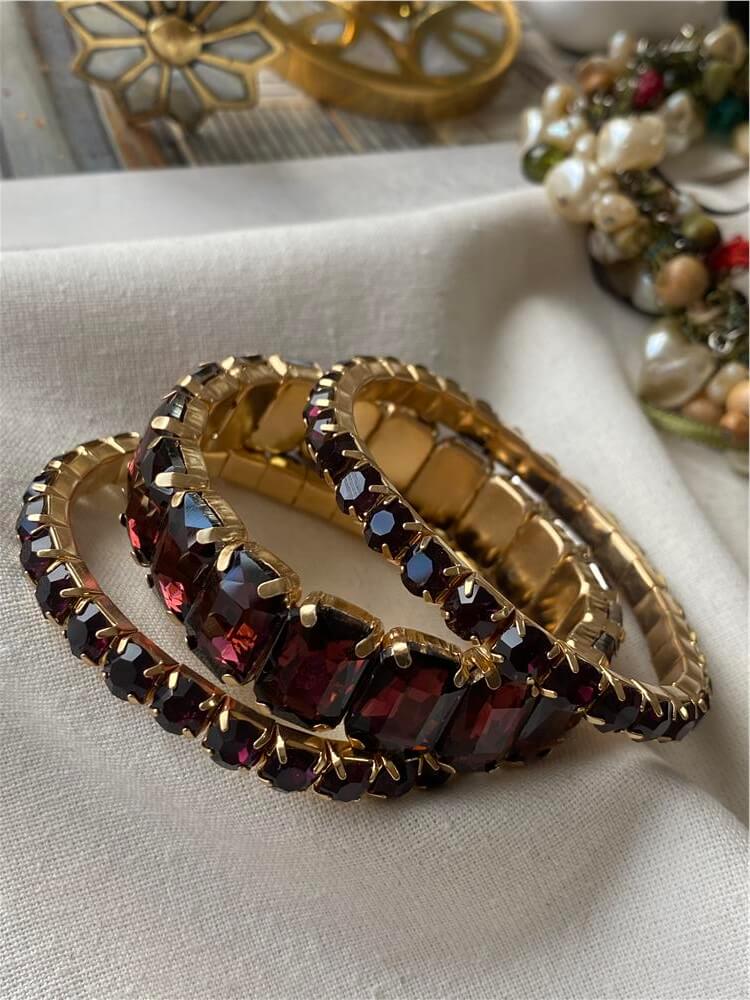 Üçlü Bordo Taşlı Esnek Bileklik