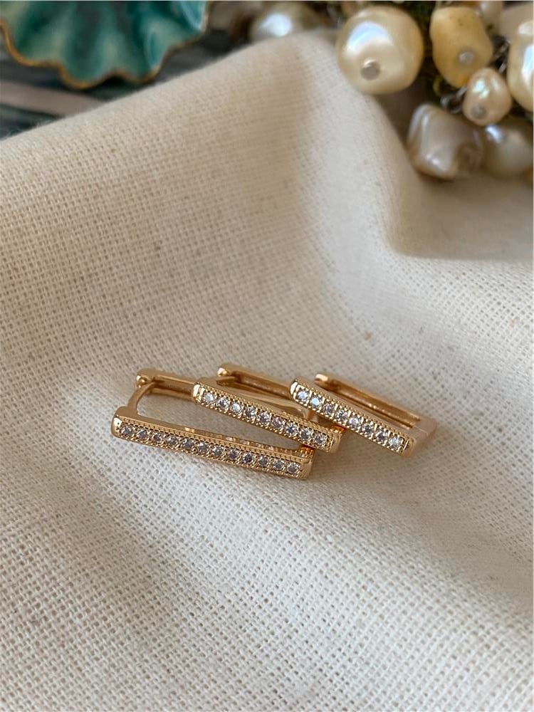 Üçlü Parlamento Küpe