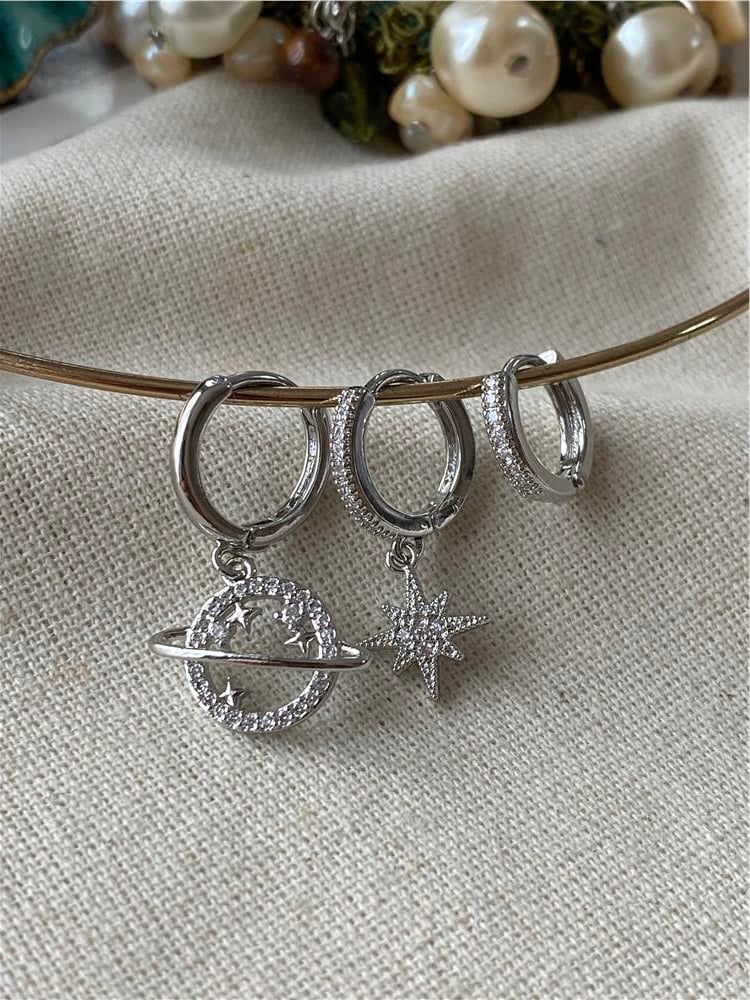Üçlü Silver Taşlı Uzay Küpe