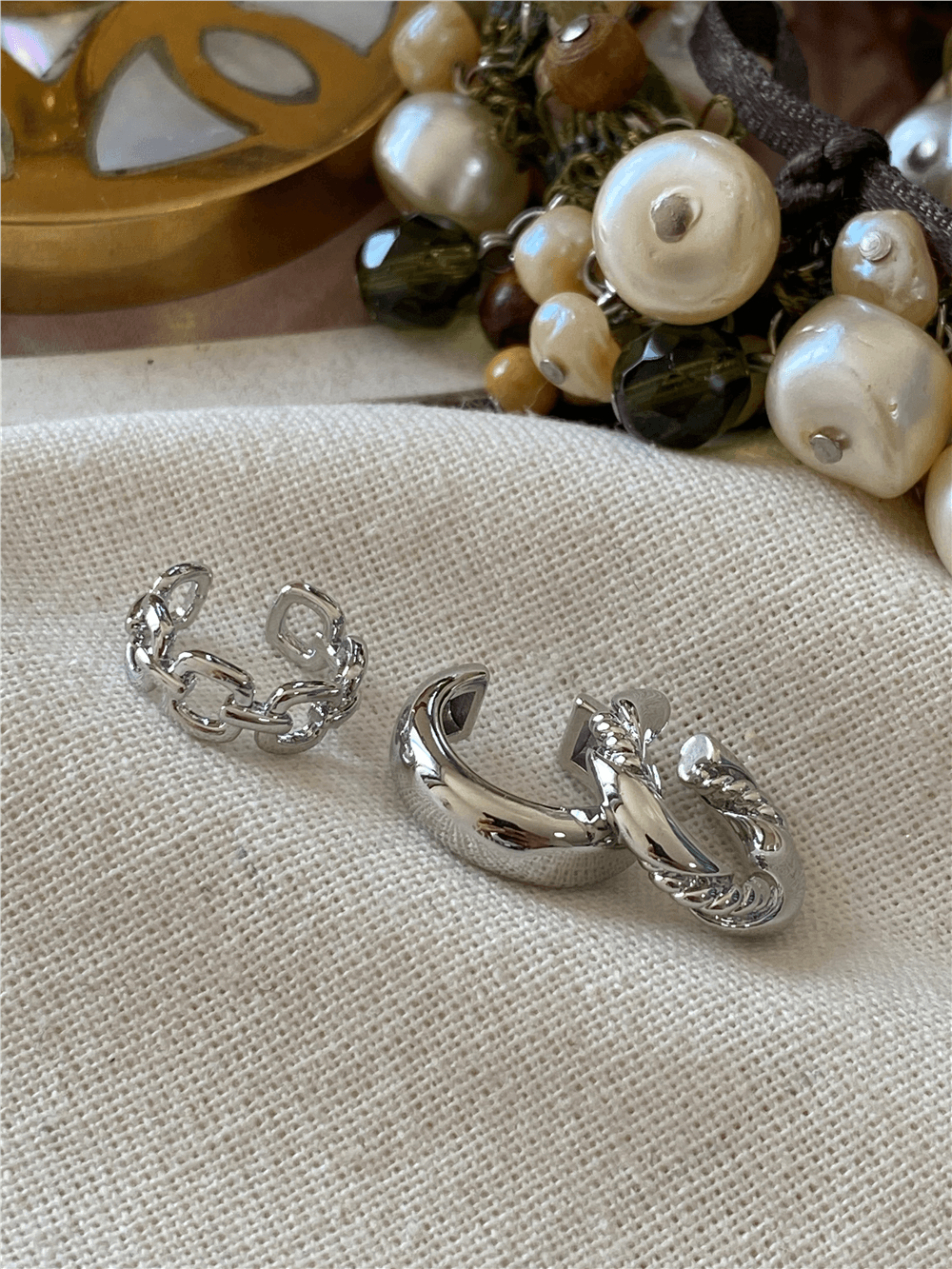 Üçlü Silver Zincir Desenli Kıkırdak Küpe