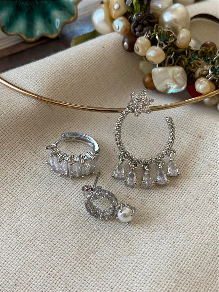 Üçlü Taşlı Wedding Küpe