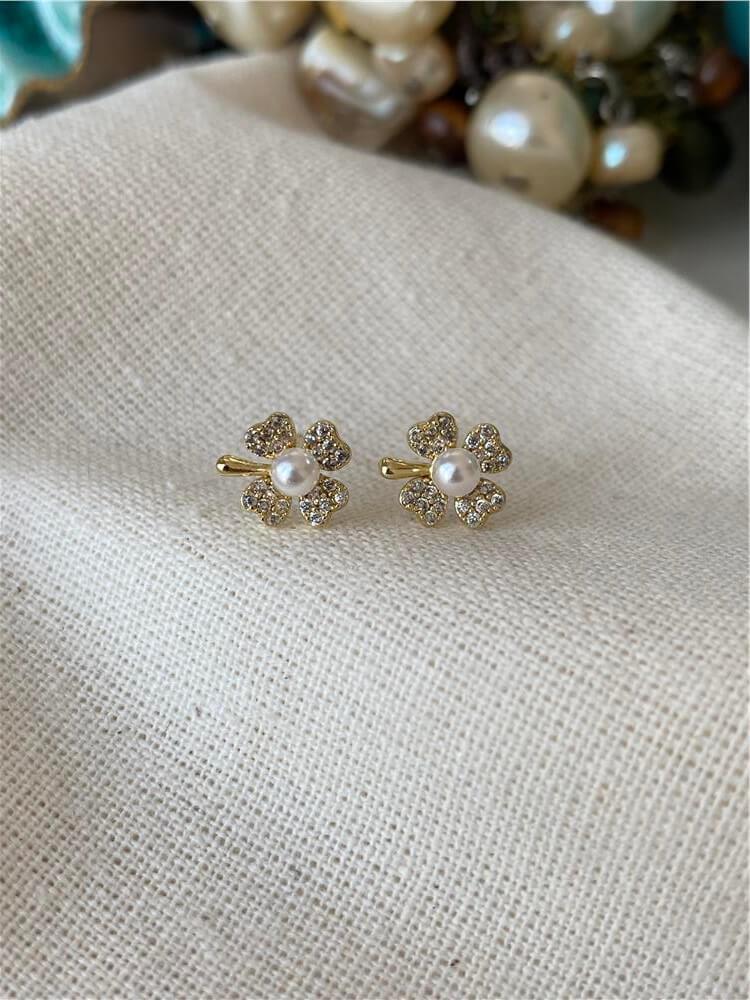 VIP 14K İncili Yonca Küpe