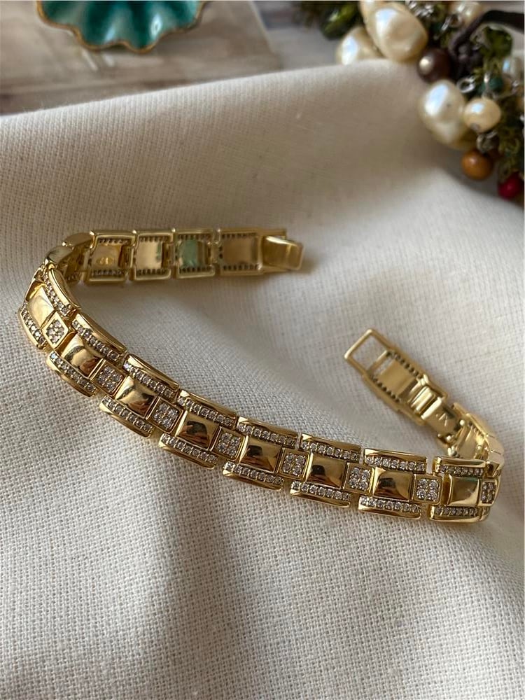 VIP 14K Judith Bileklik