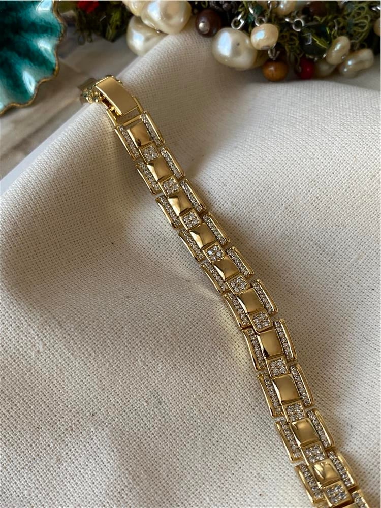 VIP 14K Judith Bileklik