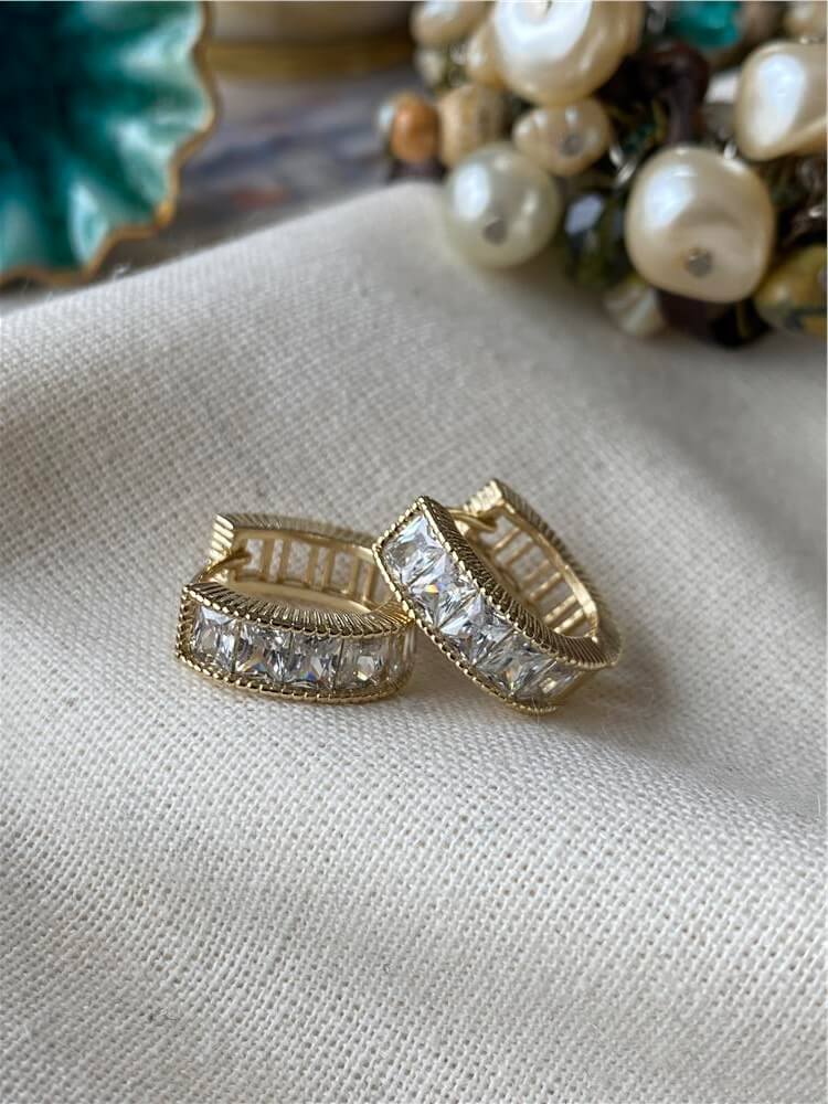 VIP 14K Kare Taşlı Mini Halka Küpe