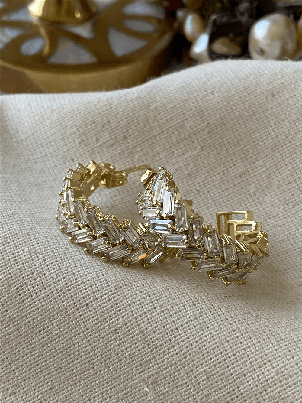 VIP 14K Kesme Taşlı C Model Küpe