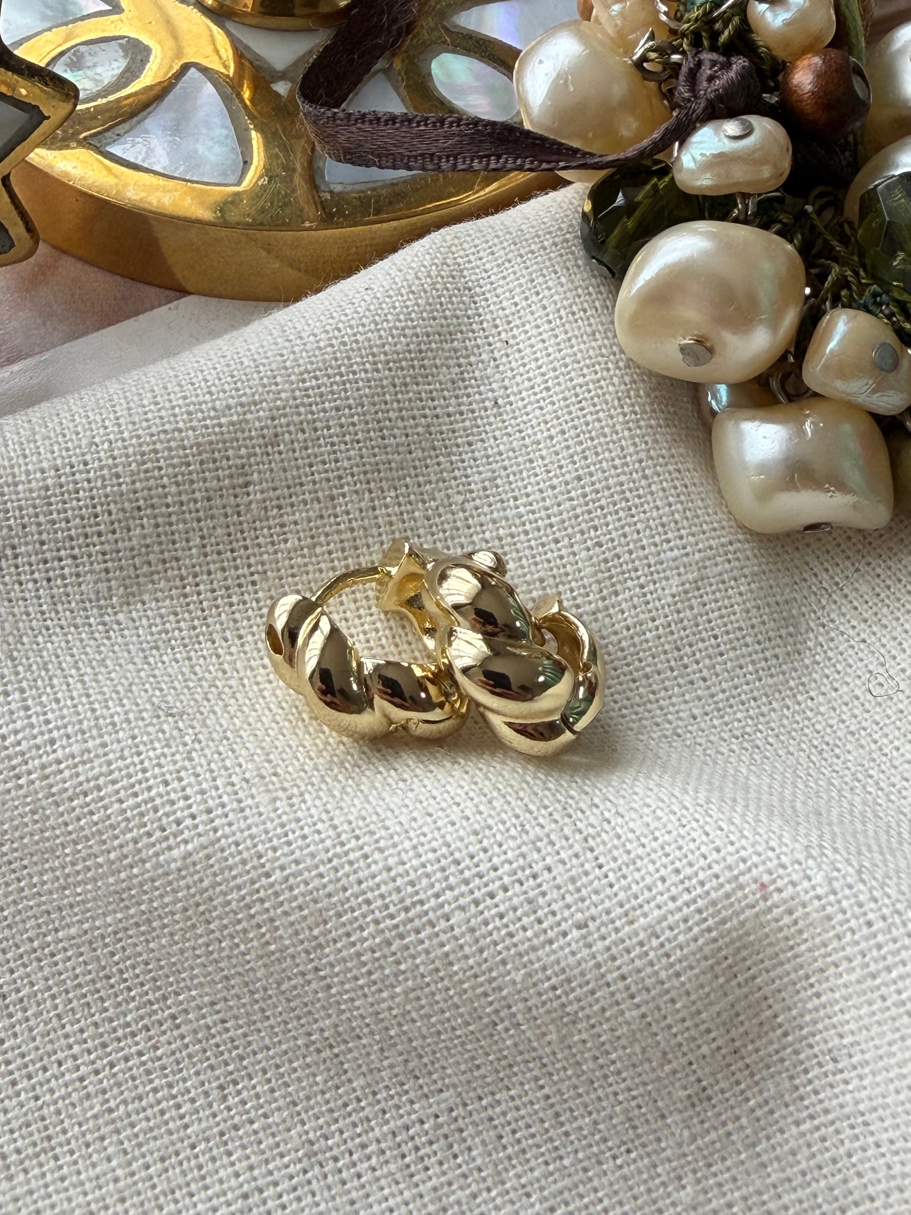 VIP  14K Mini Burma Küpe