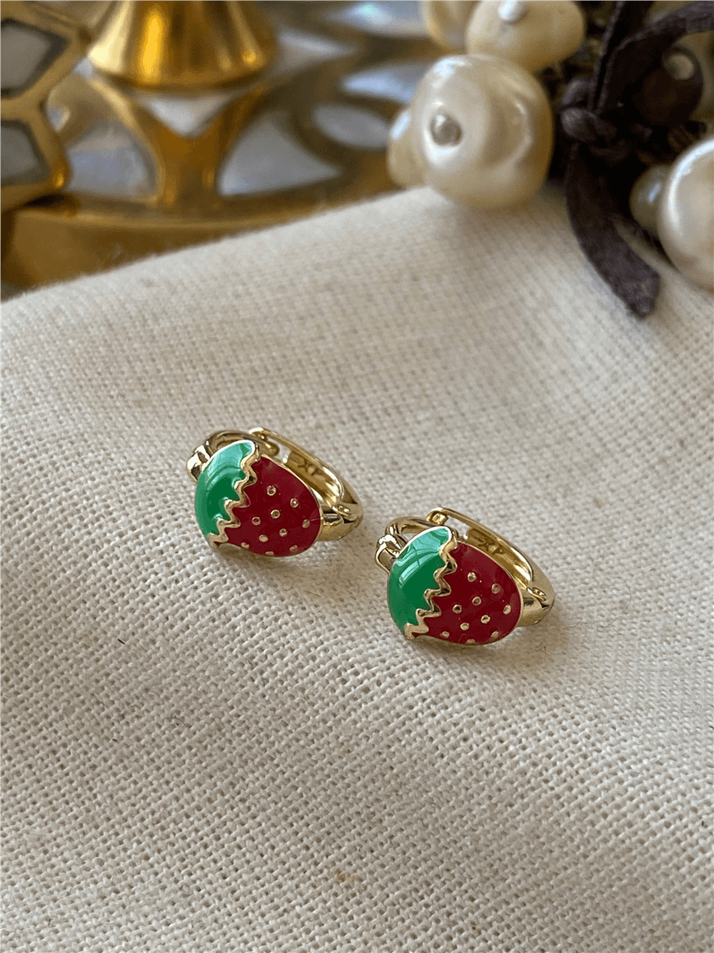 VIP 14K Mini Çilek Küpe