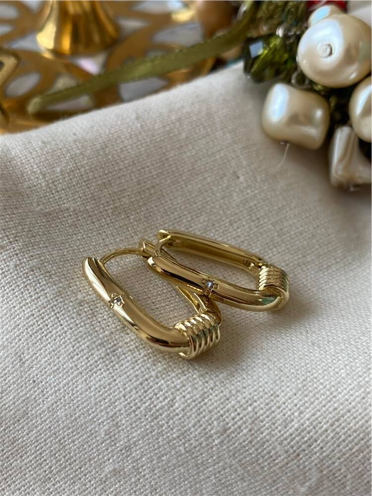 VIP 14K Mini Taşlı Lock Küpe