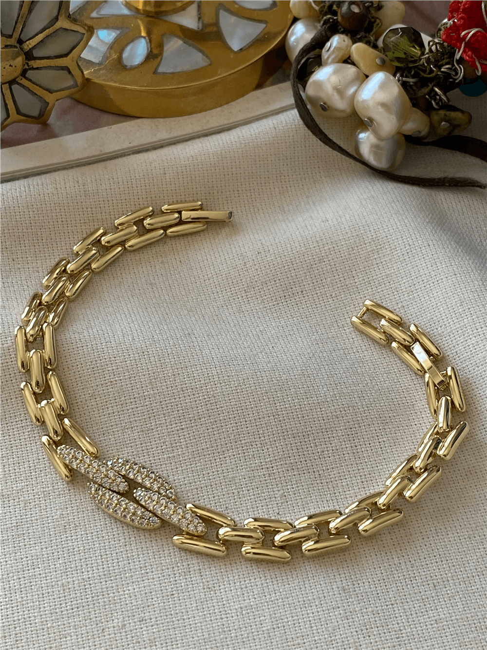 VIP 14K Ortası Taşlı Oval Detaylı Bileklik
