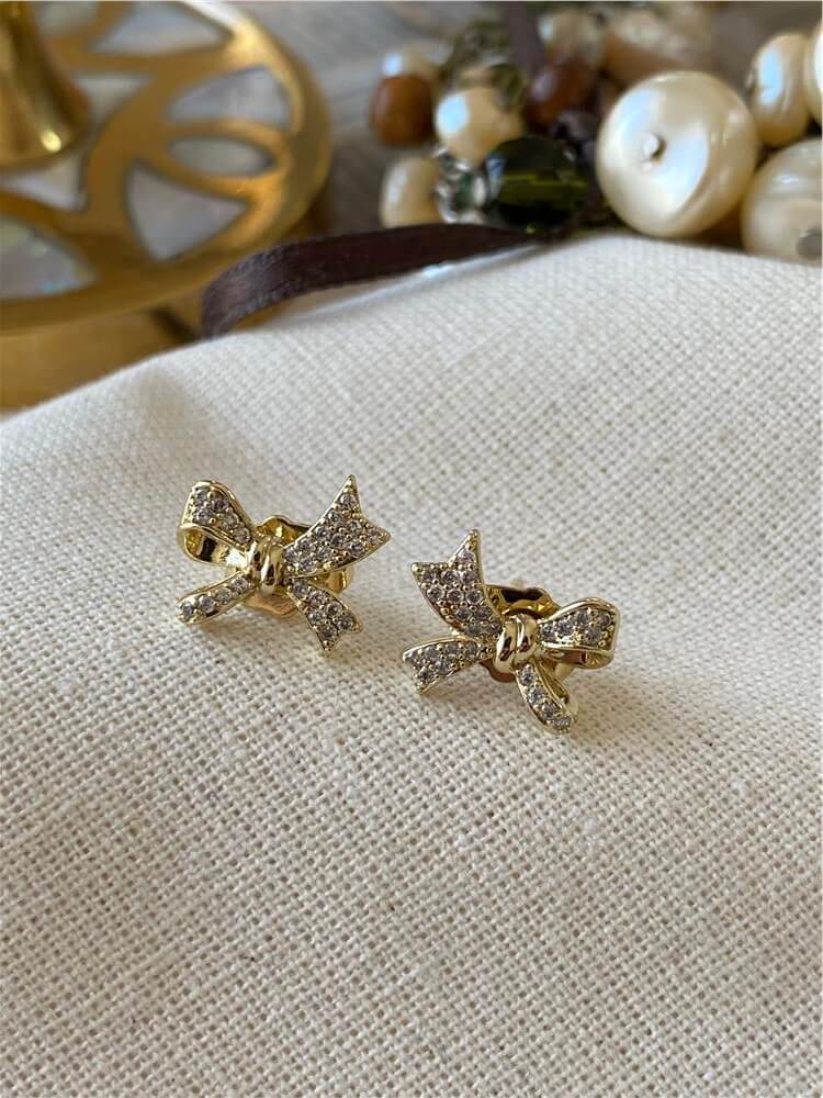 VIP 14K Parlak Fiyonk Küpe