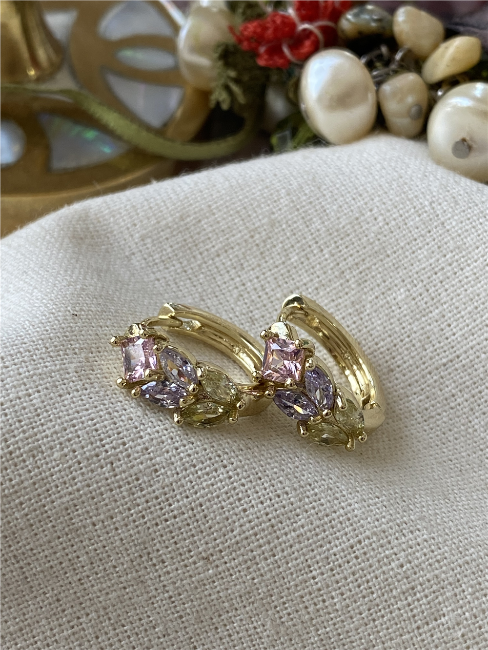 VIP 14K Pastel Taşlı Mini Halka Küpe