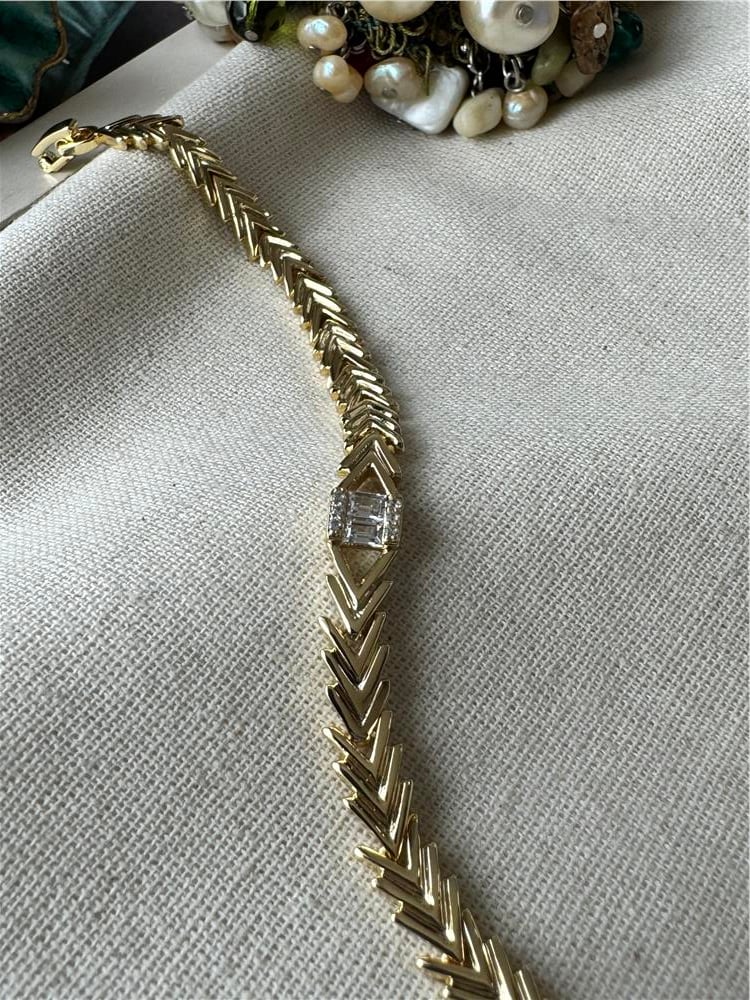 VIP 14K Taş Detaylı Kılçık Bileklik