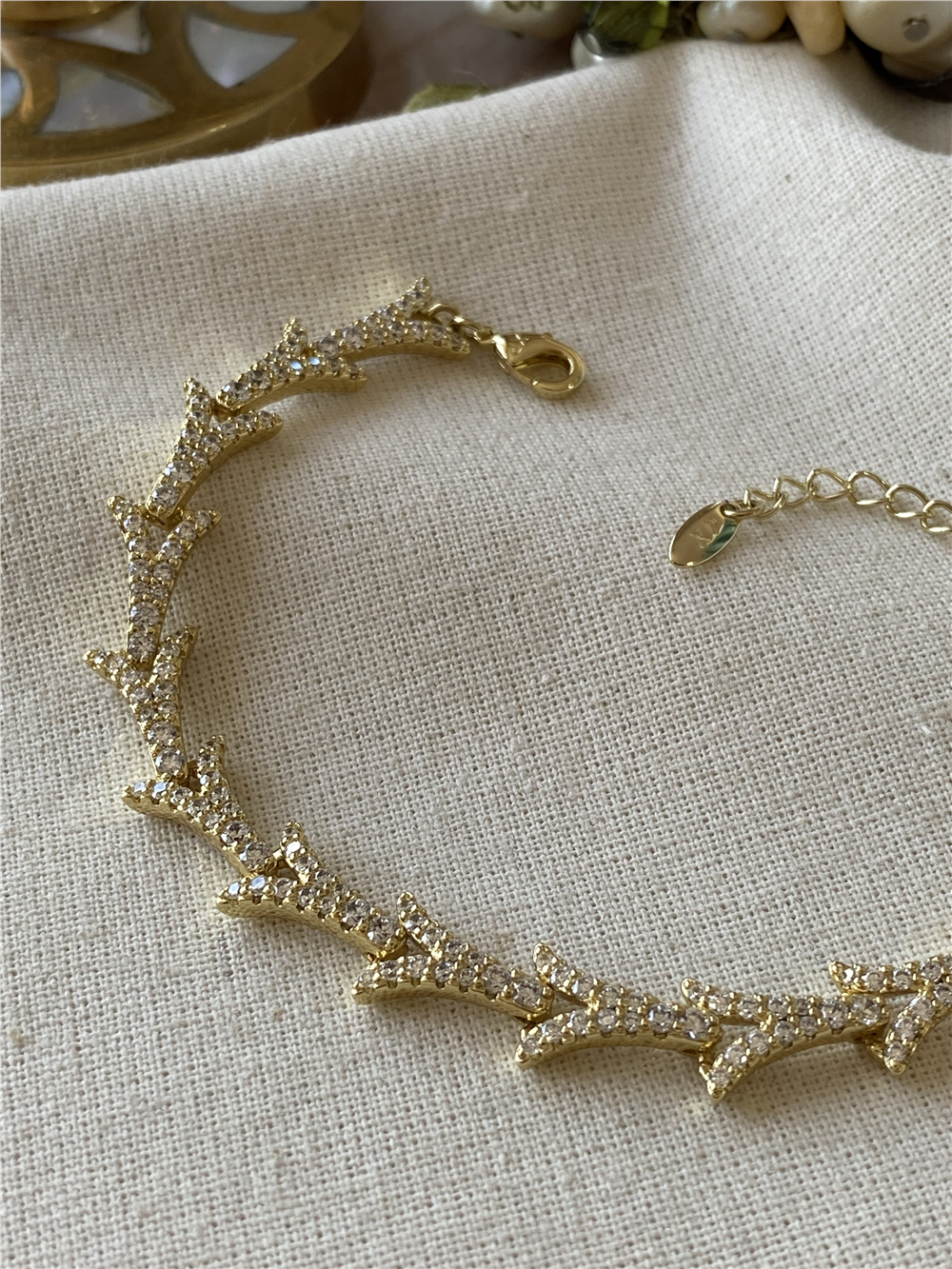 VIP 14K Taşlı Dal Motif Bileklik