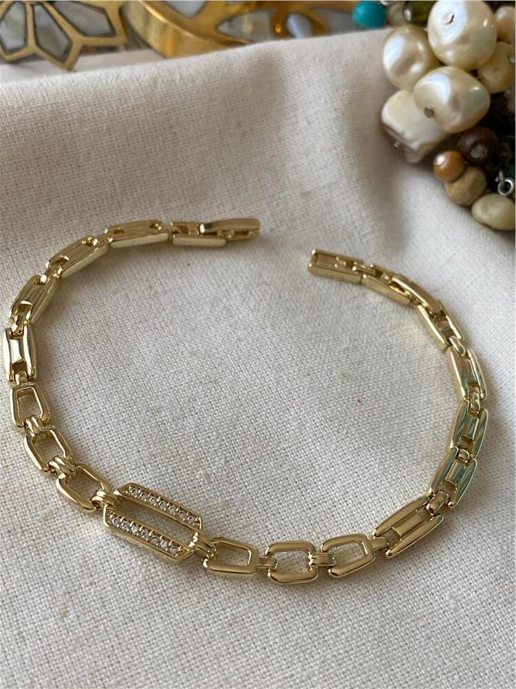 VIP 14K Taşlı Dikdörtgen Plaka Detaylı Bileklik