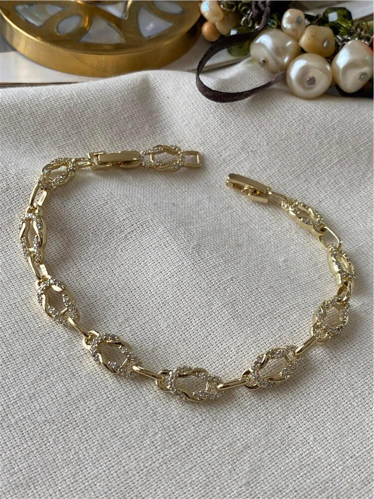 VIP 14K Taşlı Geçmeli Kilit