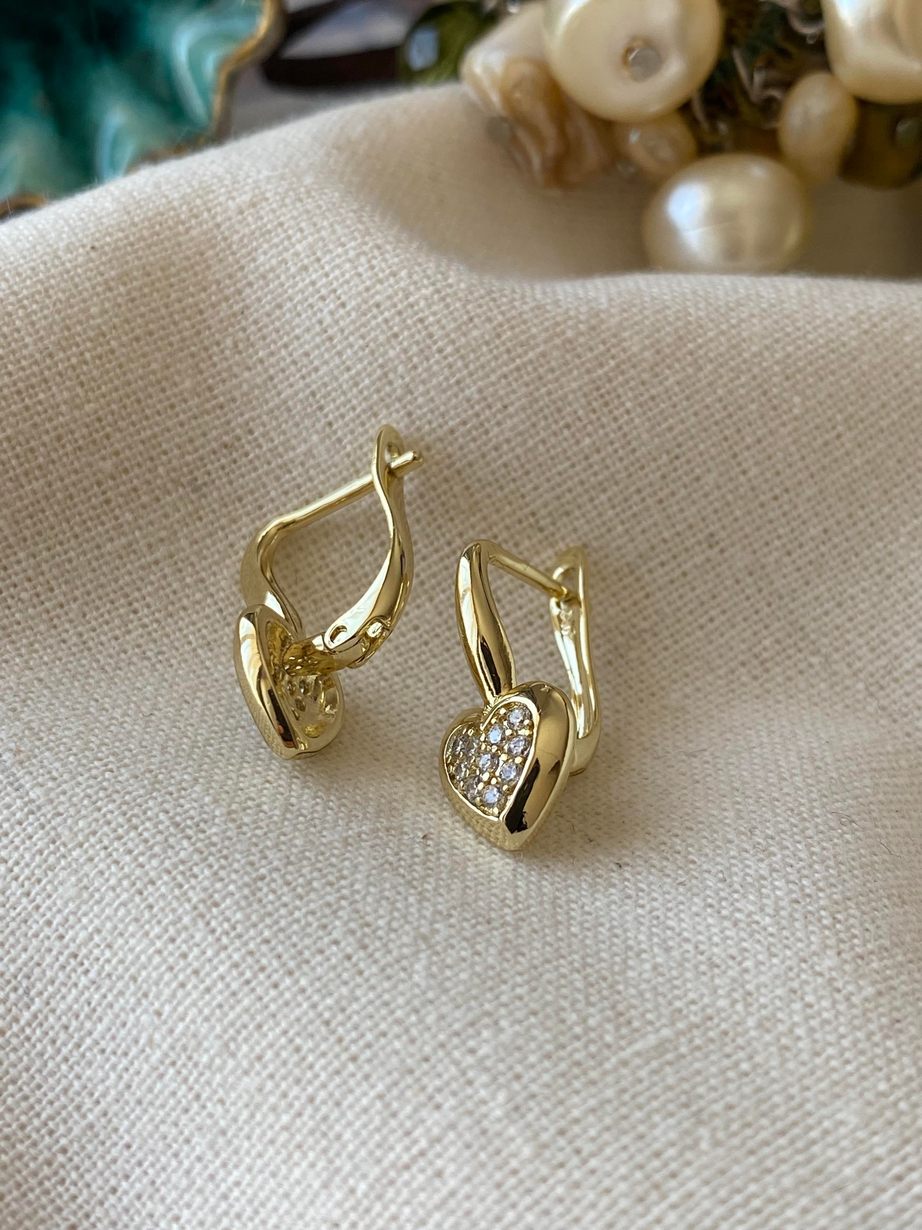 VIP 14K Taşlı Kalp Küpe