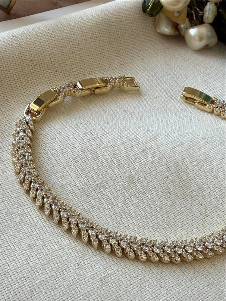 VIP 14K Taşlı Kılçık Model Bileklik
