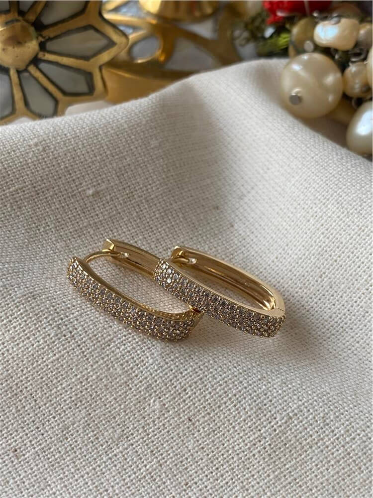 VIP 14K Taşlı Küt Model Küpe