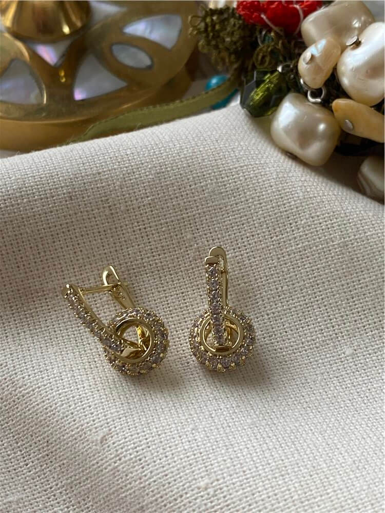 VIP 14K Taşlı Mini Halka Detaylı Küpe