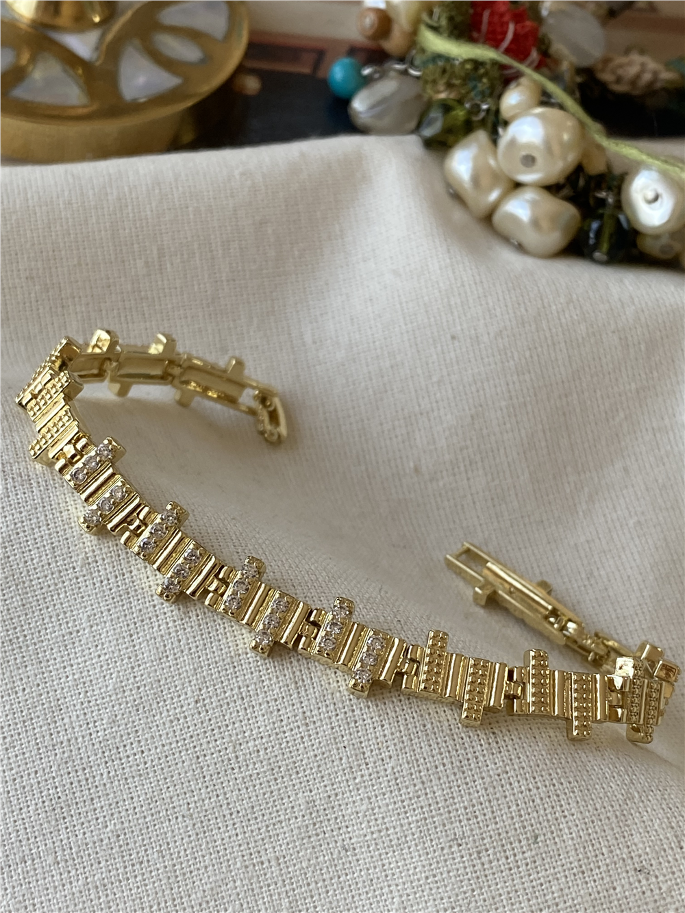 VIP 14K Taşlı Ritim Model Bileklik