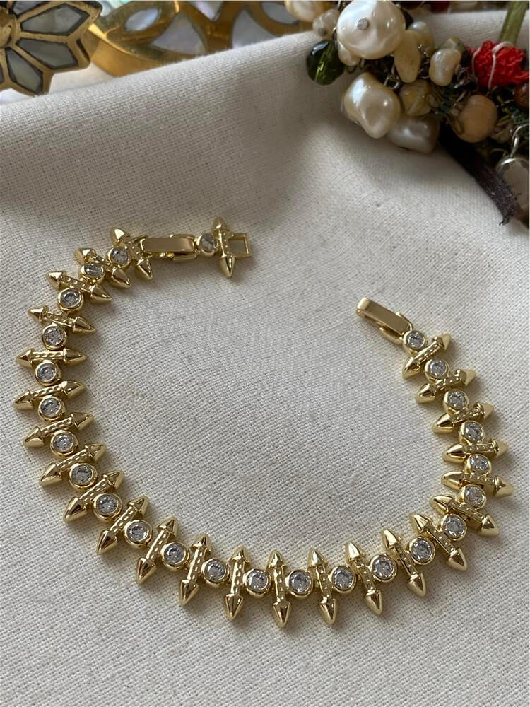 VIP 14K Taşlı Sıralı Ok Detaylı Bileklik