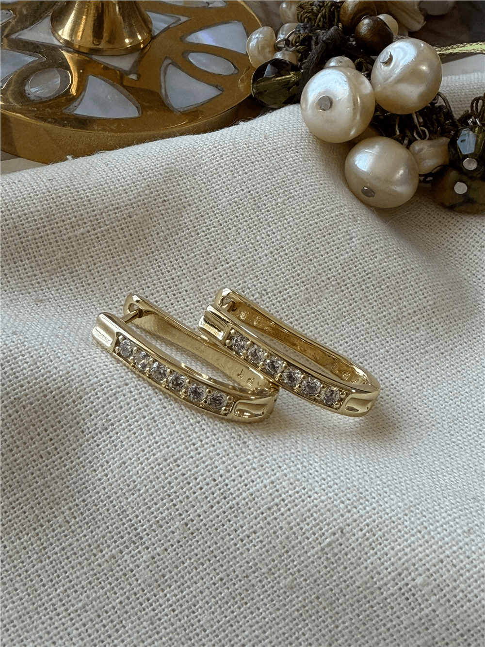 VIP 14K Taşlı U Model Küpe
