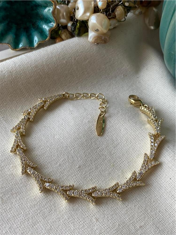 VIP 14K Taşlı V Form Bileklik