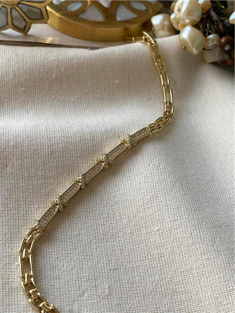 VIP 14K Taşlı X Figürlü Plaka Bileklik