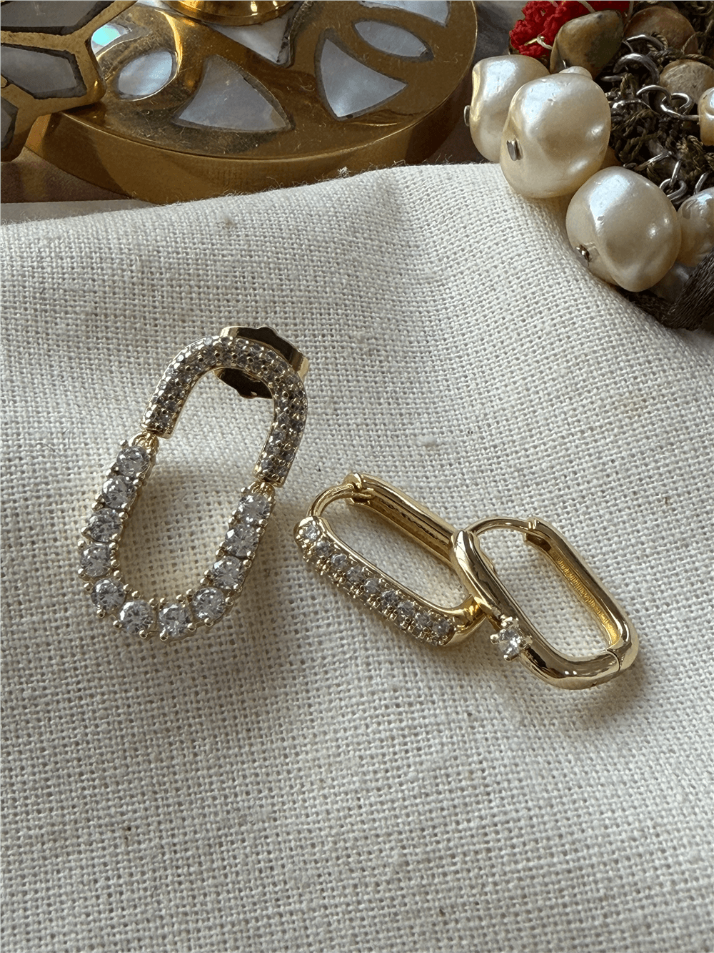 VIP 14K Üçlü Taşlı Oval Küpe Seti