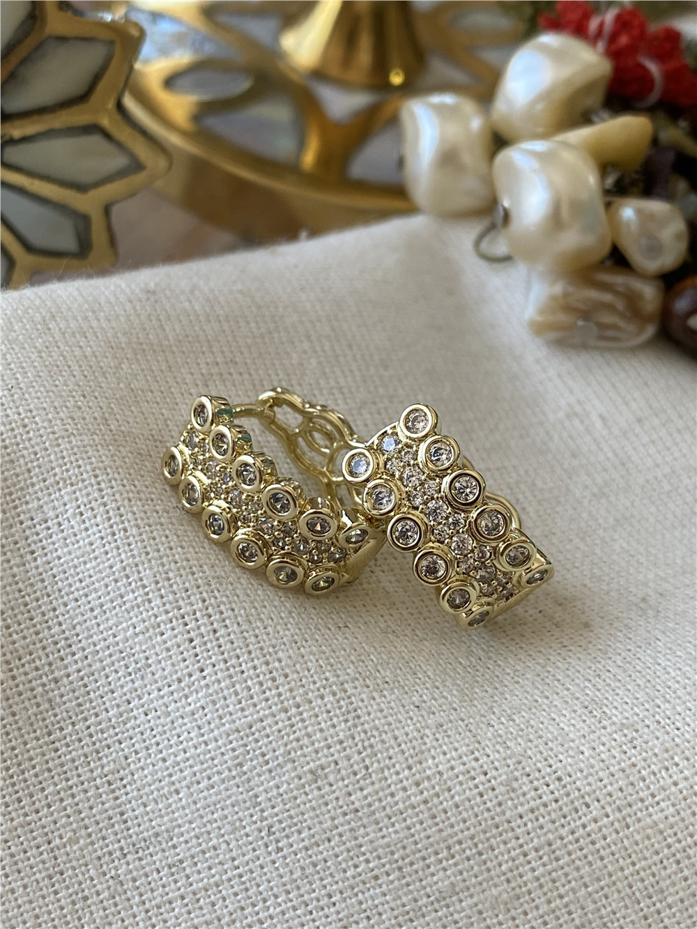 VIP 14K Yuvarlak Taşlı Küpe