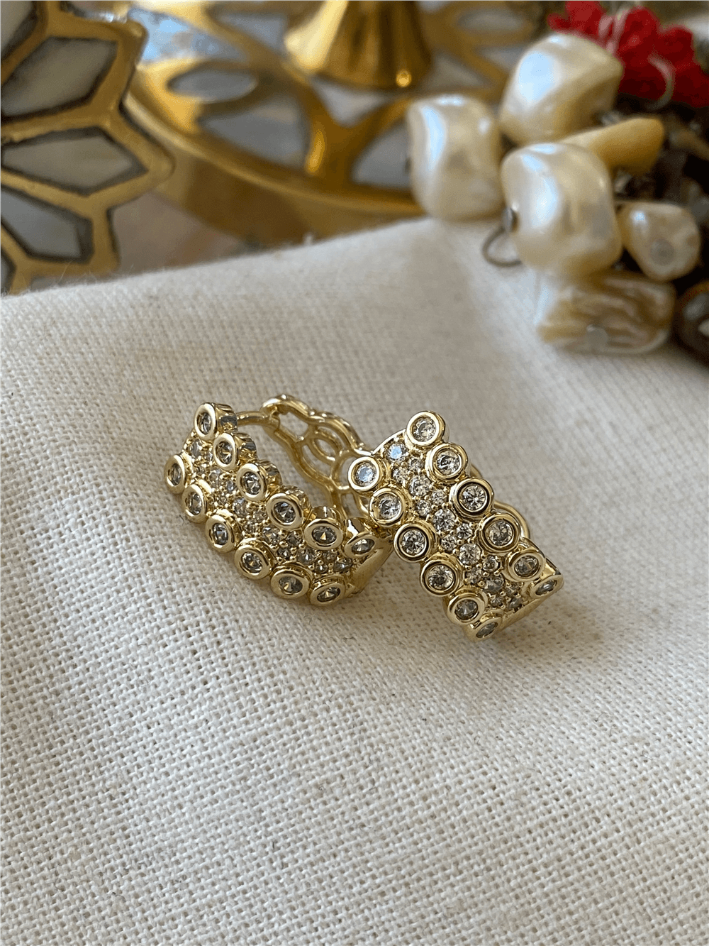 VIP 14K Yuvarlak Taşlı Küpe
