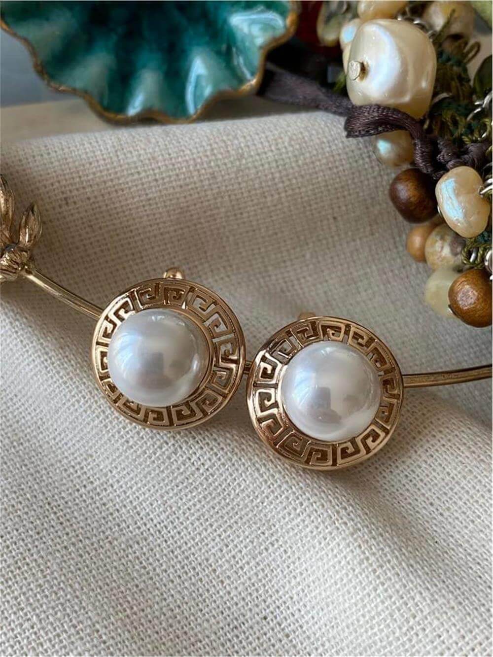 VIP İncili Greek Motif Küpe