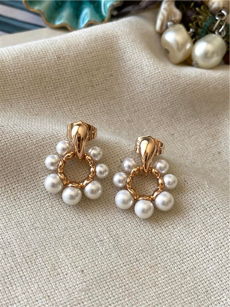 VIP Pearl Circle Küpe