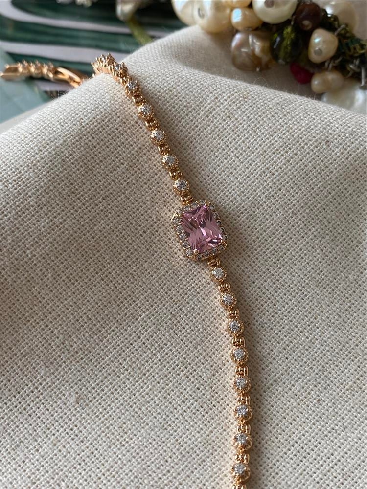 VIP Pink Magic Bileklik