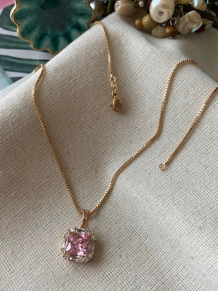 VIP Pinky Kolye
