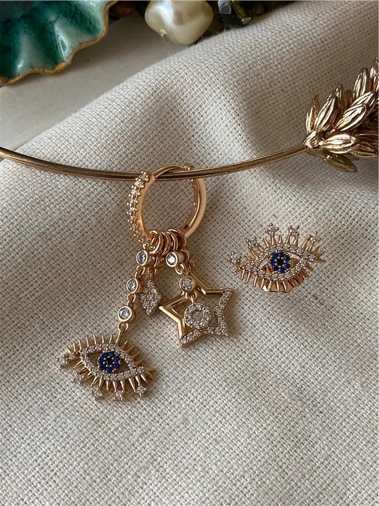 VIP Sallantılı Gözler Küpe