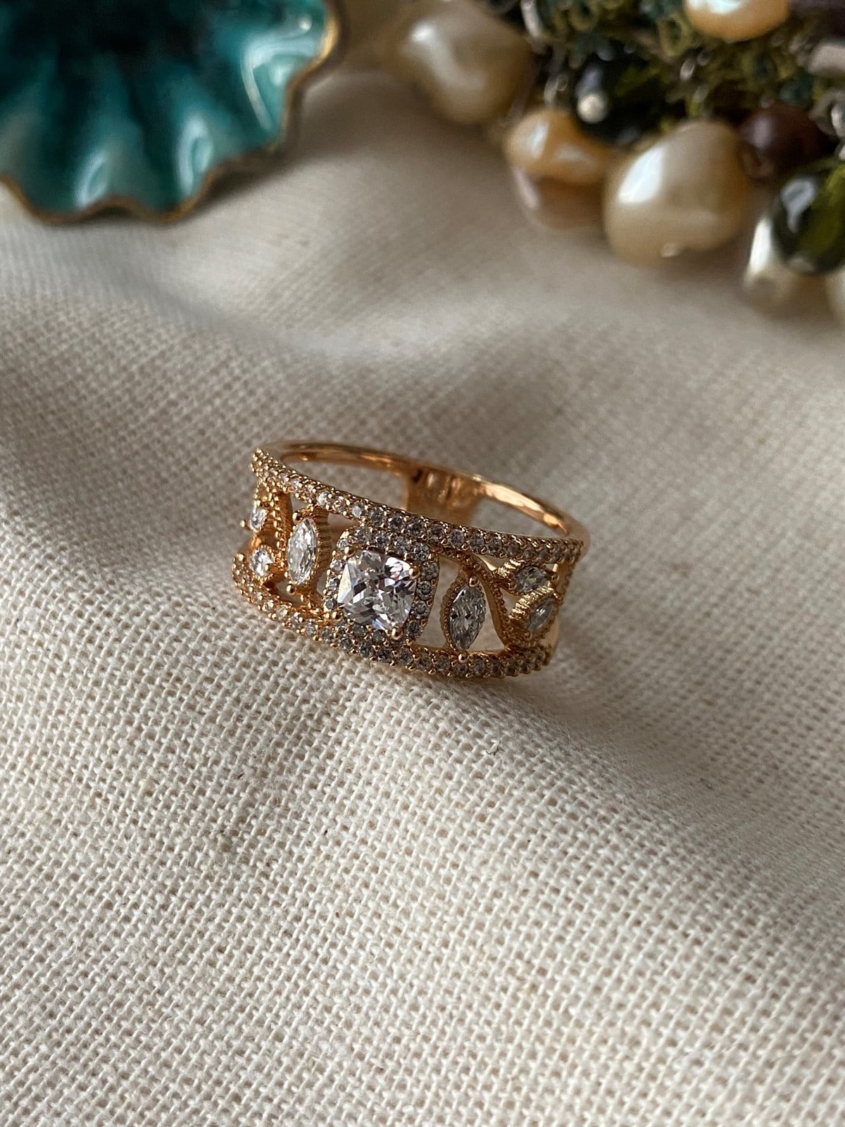 Vip Sarmaşık Yüzük